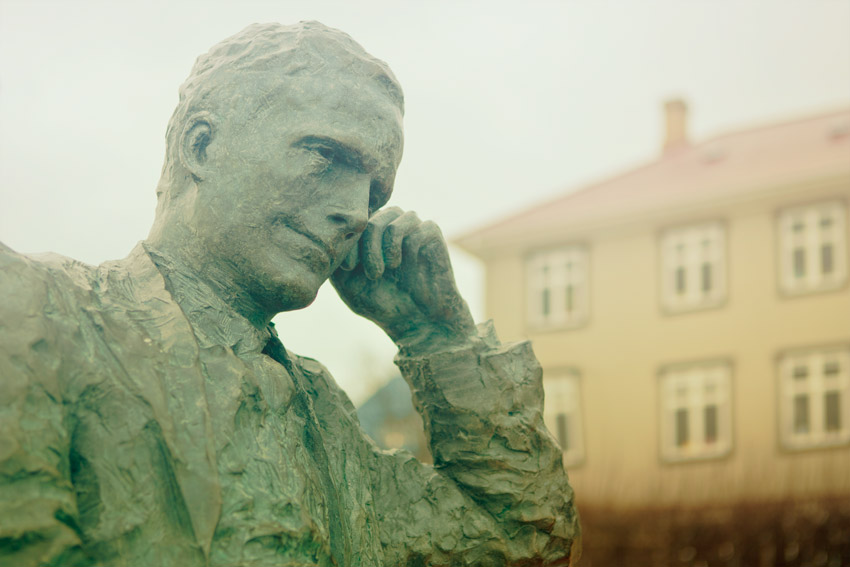 Tómas Guðmundsson